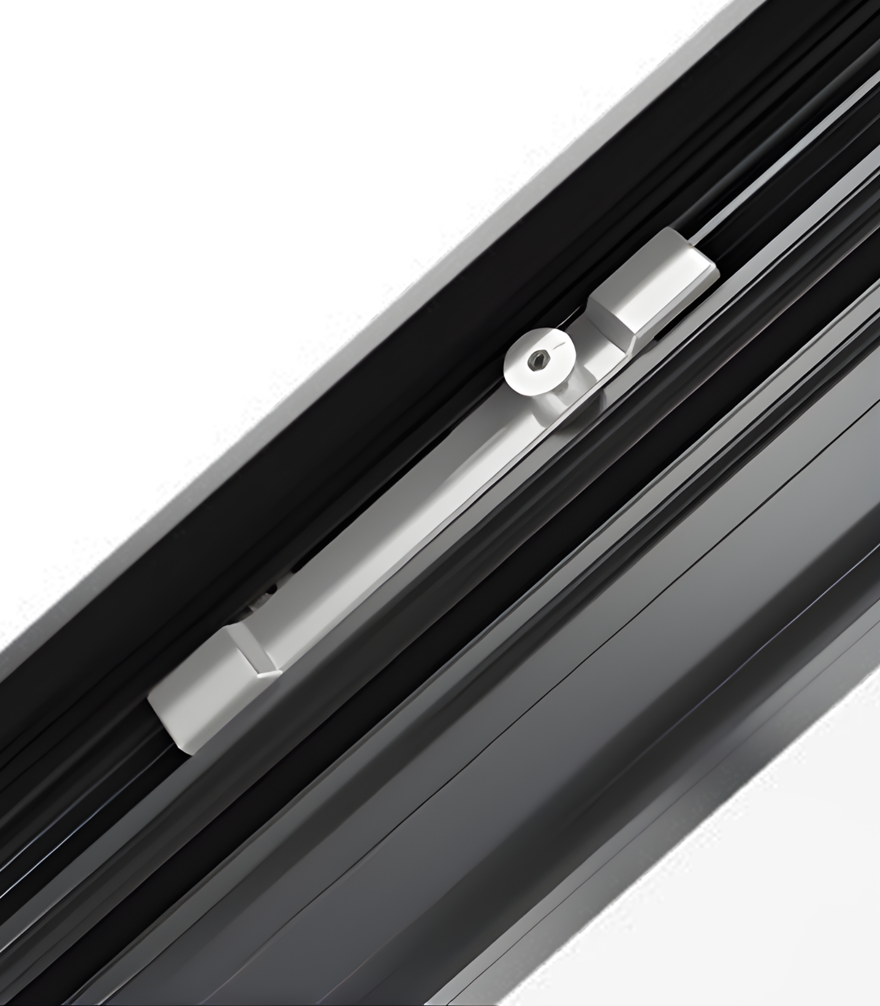 VLX 80 Awning Window in West Covina, CA | Hale Windows West Covina - detail 4